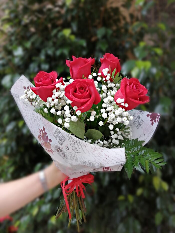 Ramo de 6 Rosas Rojas "El Rico"