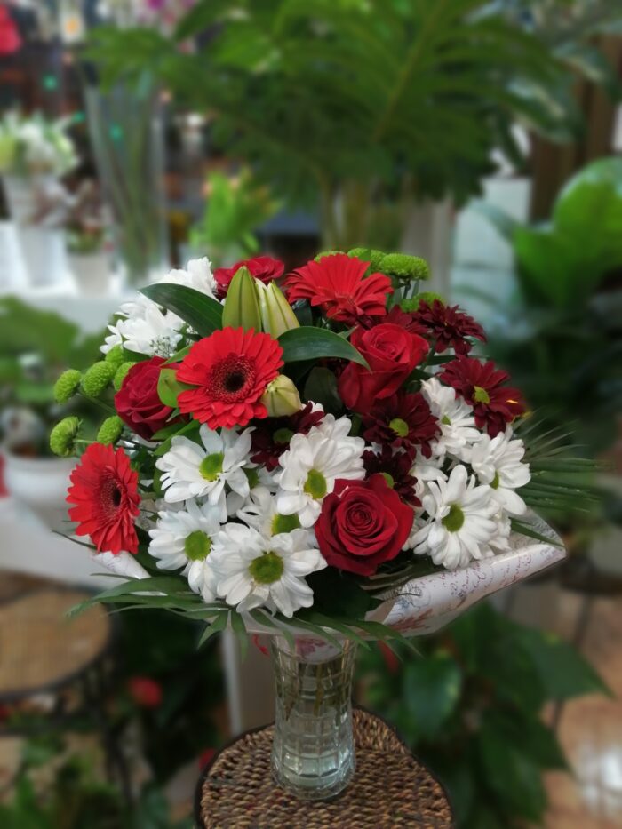 Ramo de Gerberas, Margaritas y Lilliums – Regalos Especiales para San Valentín